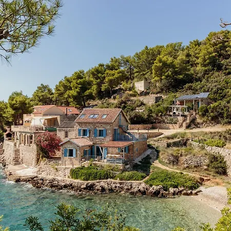 La Bleue Secluded Hvar House *