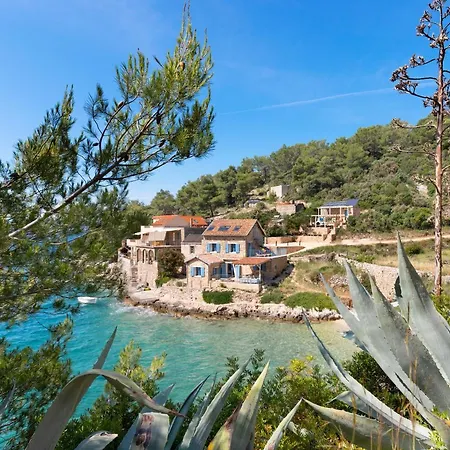La Bleue Secluded Hvar House * Zastrazisce